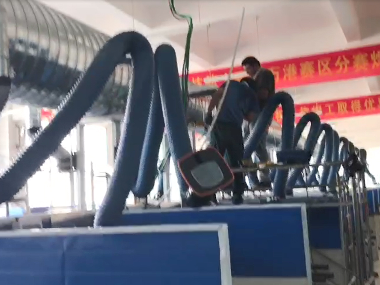 集中式焊煙除塵系統施工中-黃石某學校項目