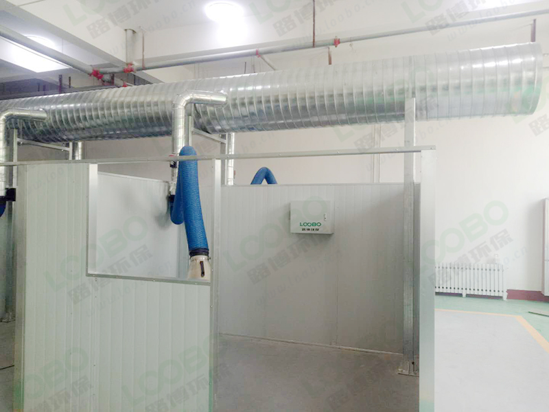 焊接煙氣凈化裝置施工現場.jpg